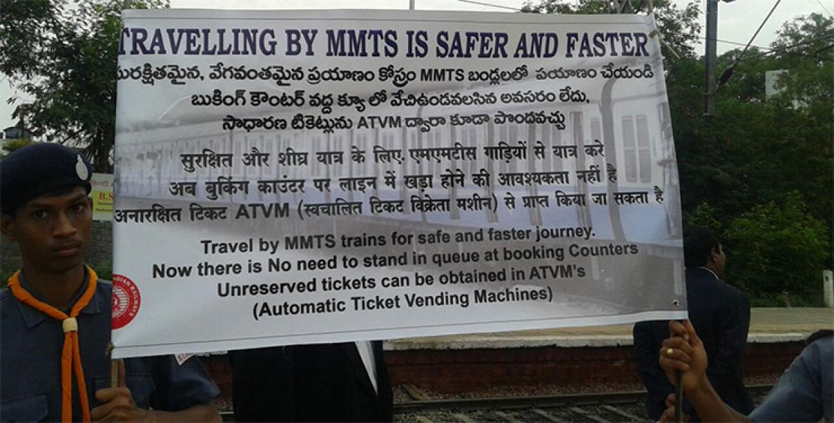 SCR woos passengers to MMTS